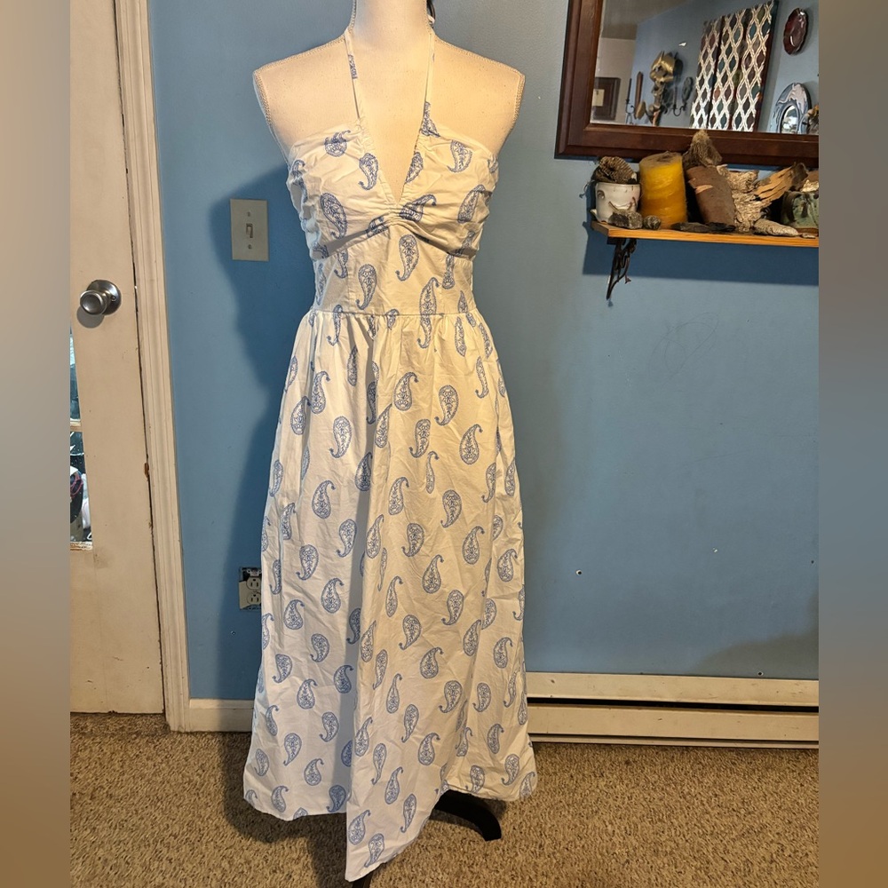 Universal Thread, Beautiful, Paisley, Halter Dress